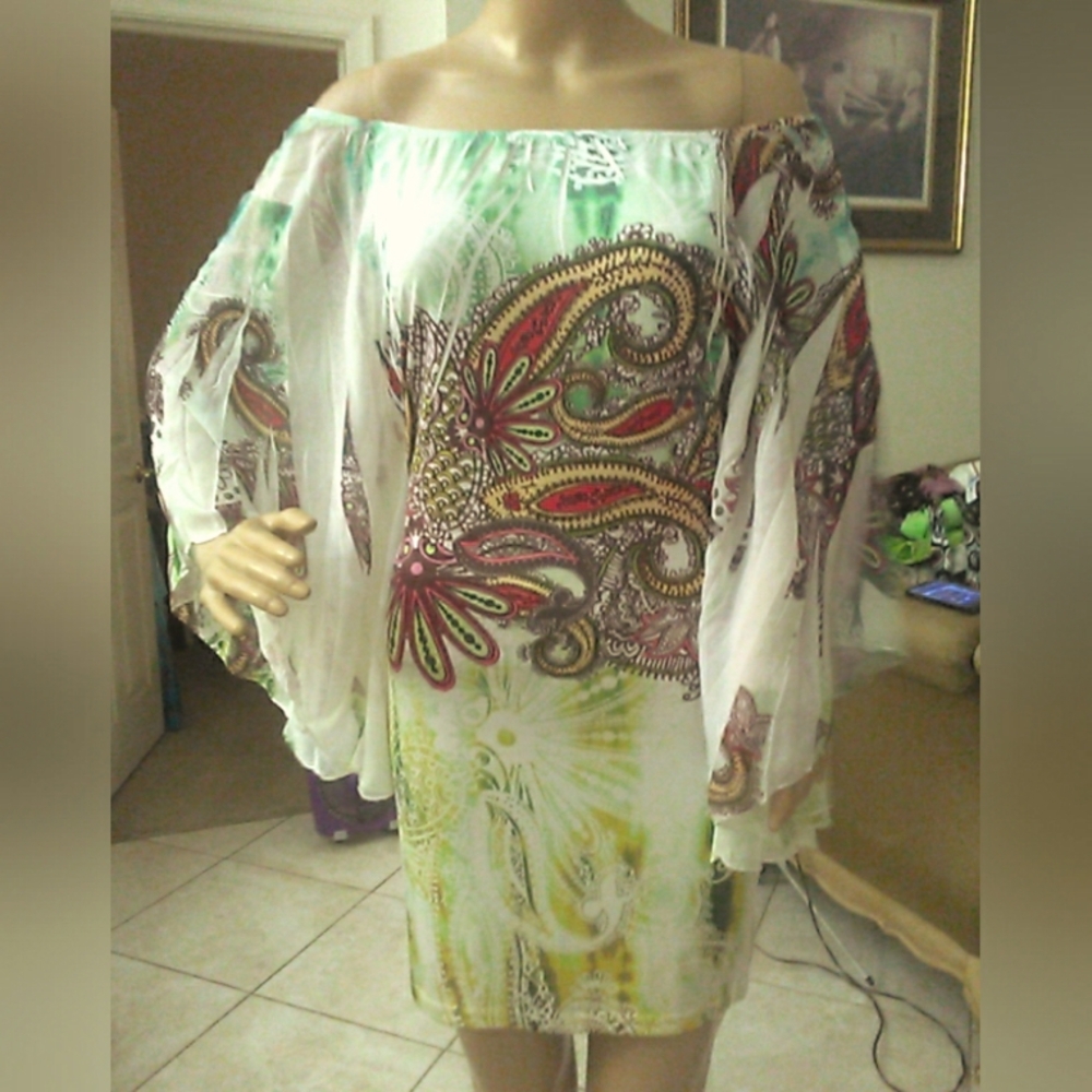 BNWOT BEAUTIFUL Colorful Paisley Off-Shoulder Dress BY CEFIAN USA SZ. SM